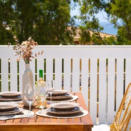 Chic House 2 In By El Trocader בנאלמדנה